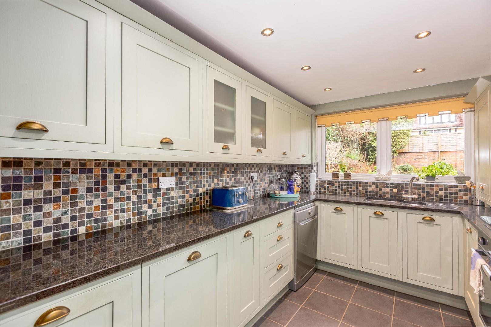 West Cross Lane, West Cross, Swansea, SA3 5LS